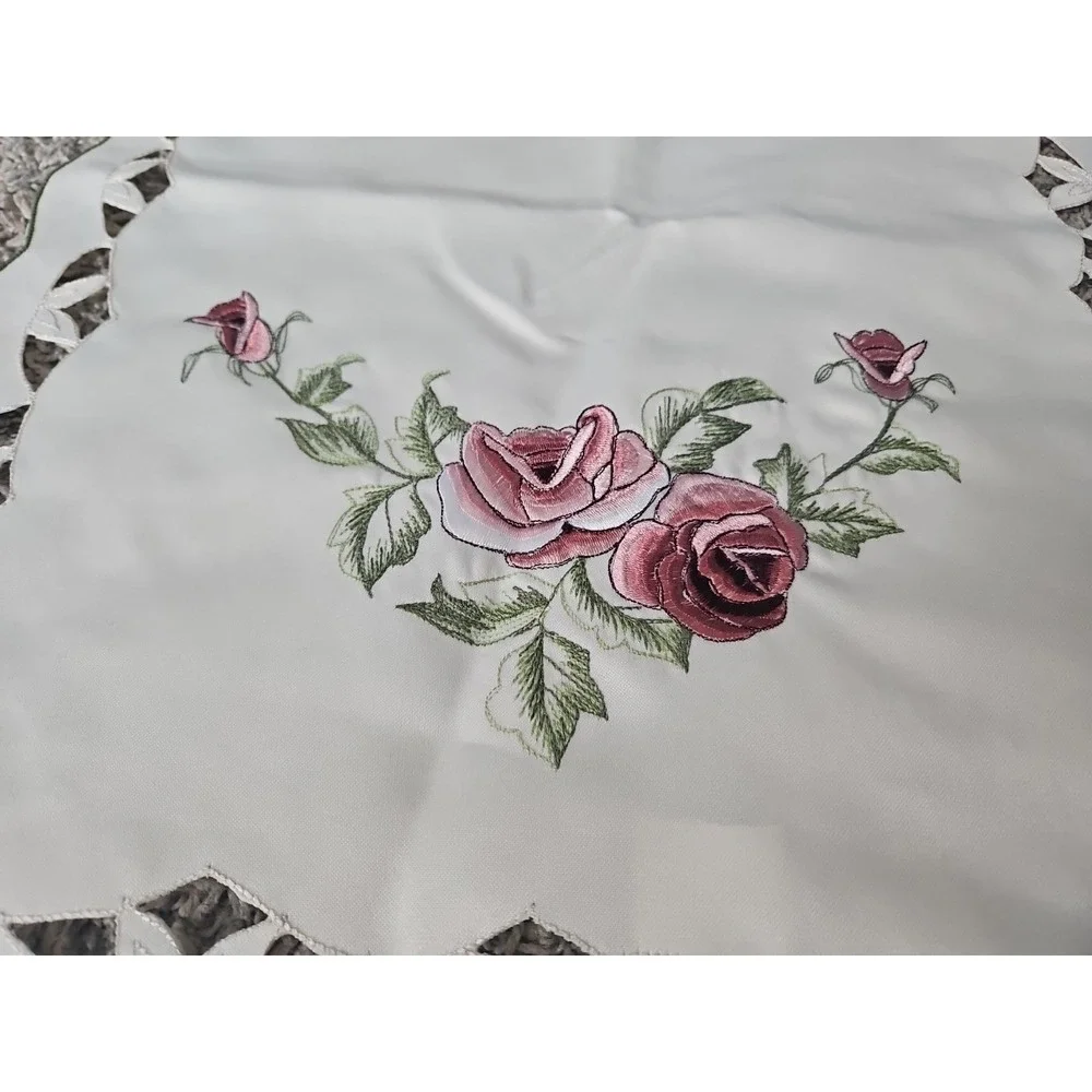 Dutch Novelties Embroidered Rose Doily Cutwork Edge Table Runner 54x16